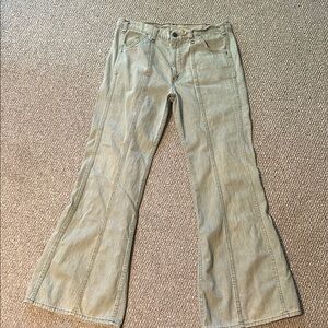 Vintage 1970s Levi’s Light wash Bellbottom Flared Pants